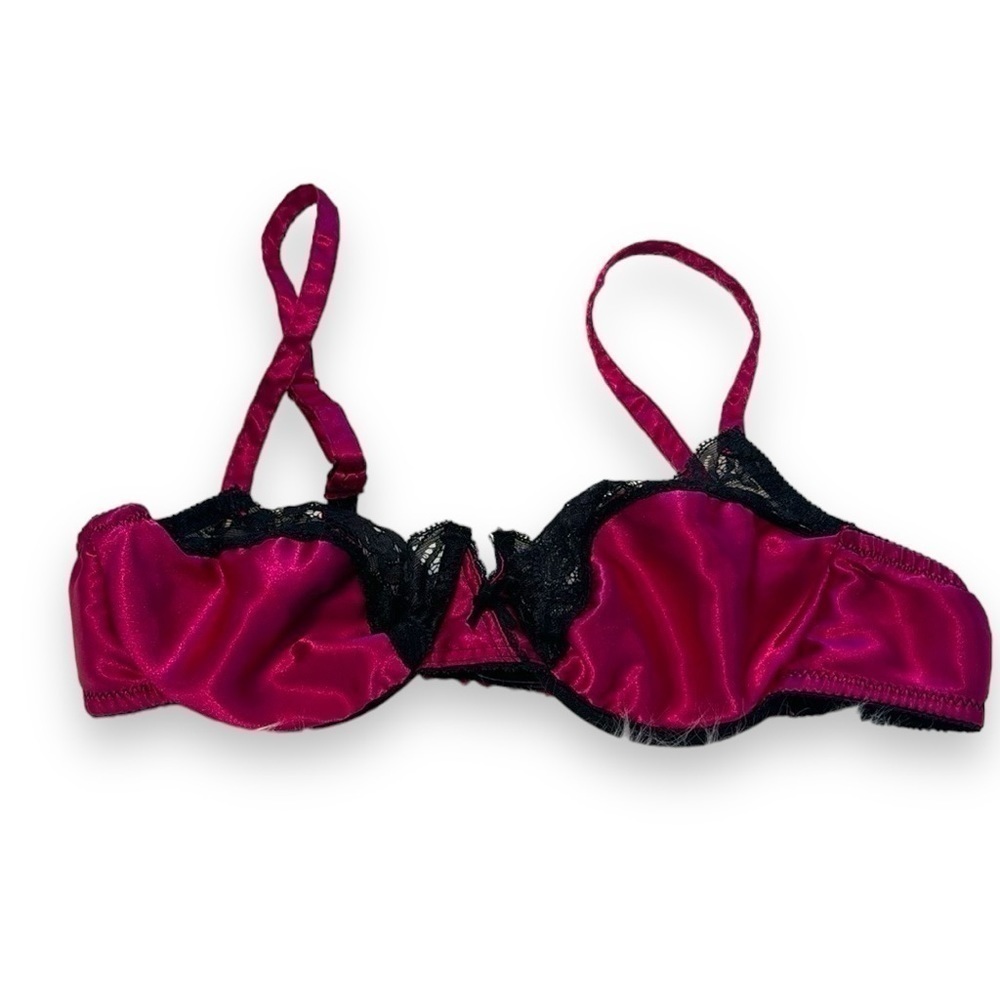 Victoria’s Secret Gold Label 90s pink satin black lace bra likenew Deadstock 34B